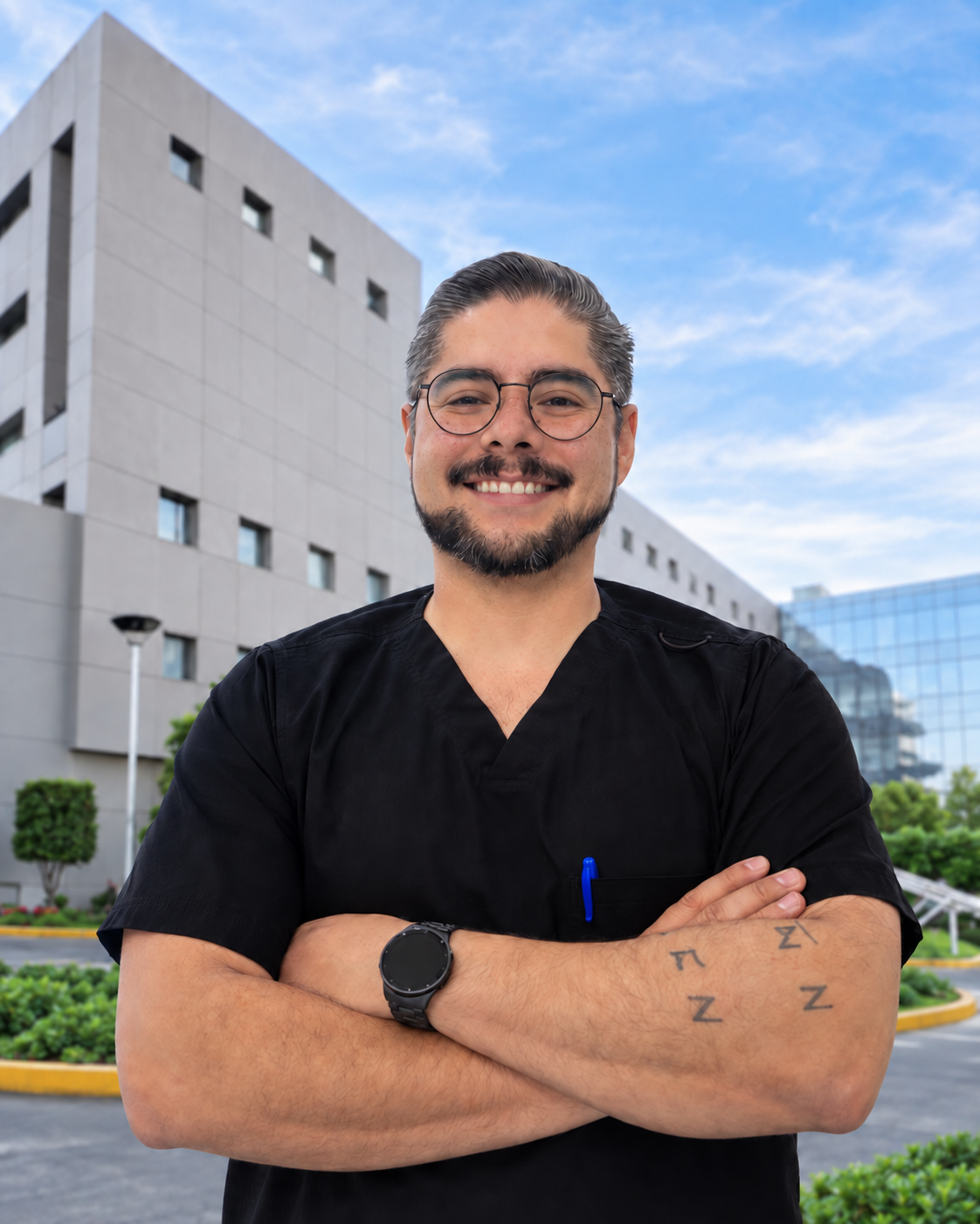 Dr. Luis Alberto Hinojosa Murillo, especialista en Traumatología y Ortopedia